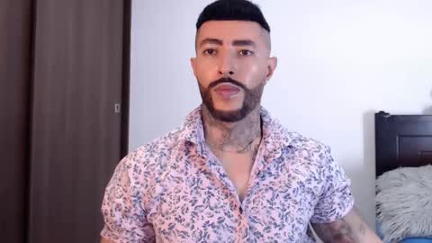 Snapshot of maximus_golden chatting on 01-31-25, 04:03 Independent Model online show from 01-31-25, 04:03