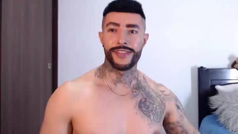 Snapshot of maximus_golden chatting on 02-02-25, 07:09 Independent Model online show from 02-02-25, 07:09