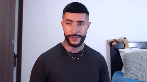 Snapshot of maximus_golden chatting on 02-13-25, 05:05 Independent Model online show from 02-13-25, 05:05