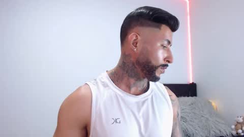 Snapshot of maximus_golden chatting on 10-03-25, 02:41 Independent Model online show from 10-03-25, 02:41