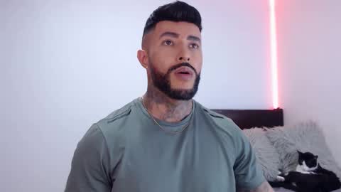 Snapshot of maximus_golden chatting on 10-20-25, 12:44 Independent Model online show from 10-20-25, 12:44