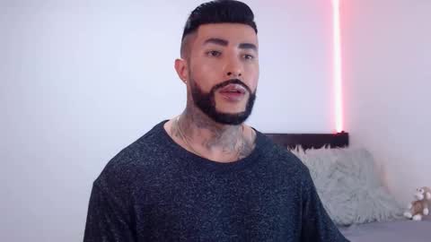 Snapshot of maximus_golden chatting on 10-23-25, 04:12 Independent Model online show from 10-23-25, 04:12