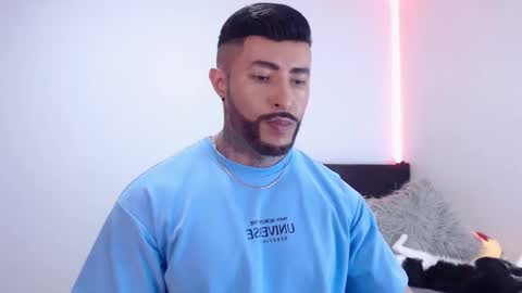 Snapshot of maximus_golden chatting on 10-28-25, 04:05 Independent Model online show from 10-28-25, 04:05