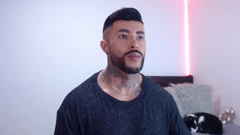 Snapshot of maximus_golden chatting on 11-06-25, 02:45 Independent Model online show from 11-06-25, 02:45