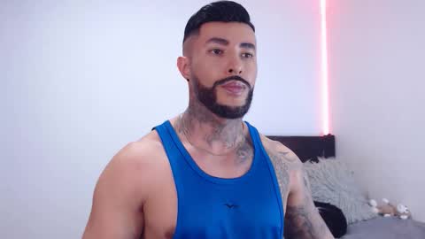 Snapshot of maximus_golden chatting on 11-19-25, 03:28 Independent Model online show from 11-19-25, 03:28