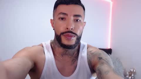 Snapshot of maximus_golden chatting on 11-21-25, 03:49 Independent Model online show from 11-21-25, 03:49