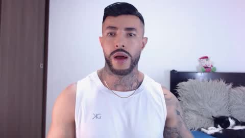 Snapshot of maximus_golden chatting on 12-03-25, 04:42 Independent Model online show from 12-03-25, 04:42