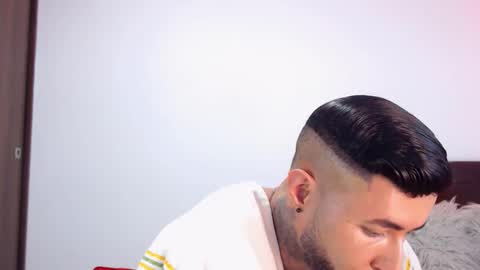 Independent Model online show from 02-03-26, 06:22