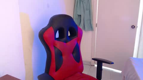 maxinesex_ online show from 03-17-26, 01:58