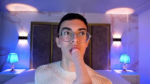 Maxi Rogers online show from 12-12-24, 08:25