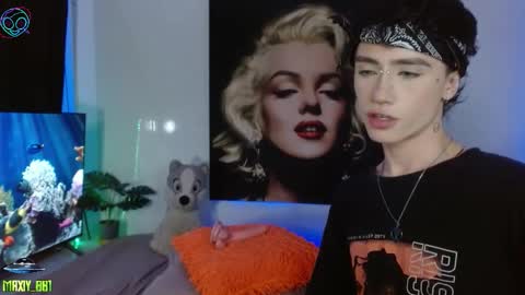 Max online show from 11-20-25, 07:19