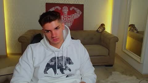 MaxKaiden online show from 09-19-25, 04:47