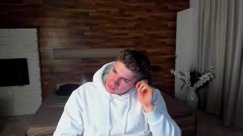 MaxKaiden online show from 03-19-26, 05:22