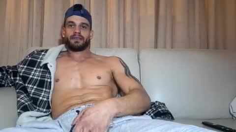 Luca Dominus online show from 10-02-25, 01:29