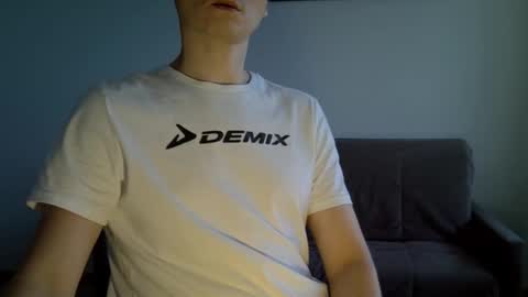 Snapshot of maxrelax90 chatting on 12-14-25, 11:48 maxrelax90 online show from 12-14-25, 11:48