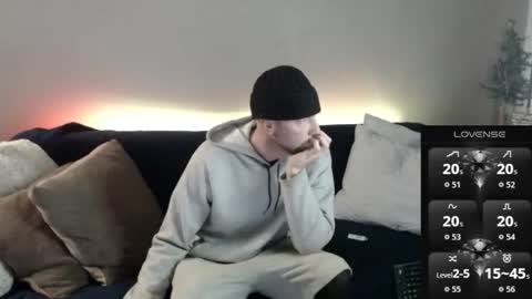 MaxRouger online show from 12-01-25, 10:59