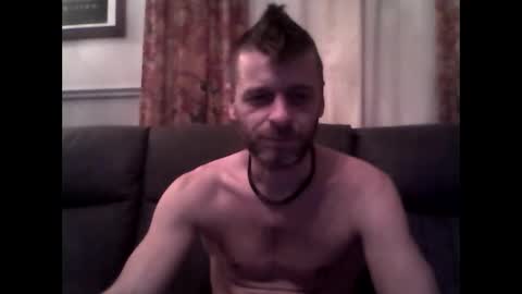 MaxTheWolf online show from 11-14-25, 01:26