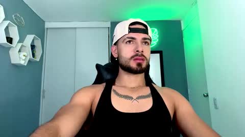 Maxi online show from 10-21-25, 01:06