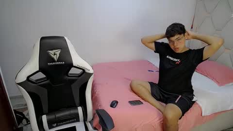 MAX  DAN online show from 03-09-26, 03:10