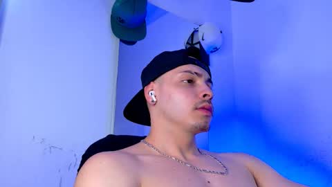 MAX online show from 09-23-25, 09:51