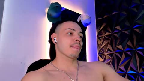 MAX online show from 10-08-25, 10:18