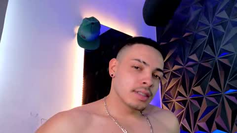 MAX online show from 10-09-25, 07:01