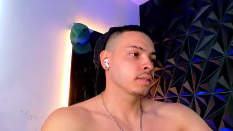 MAX online show from 10-20-25, 06:08