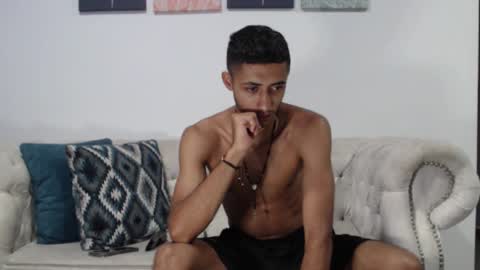 maxwolf18 online show from 10-26-25, 01:00