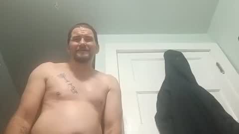 Snapshot of maxx916 chatting on 05-18-26, 01:06 Max online show from 05-18-26, 01:06