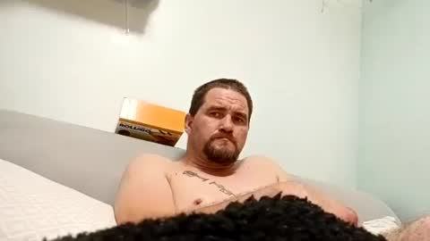 Snapshot of maxx916 chatting on 05-19-26, 02:40 Max online show from 05-19-26, 02:40