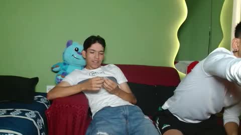 Snapshot of maxx_dick chatting on 11-17-25, 12:44 maxx_dick online show from 11-17-25, 12:44