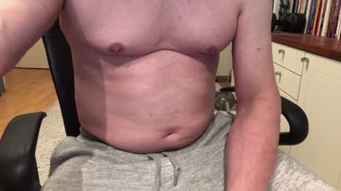 Snapshot of maxx_martin chatting on 01-24-25, 06:57 Max online show from 01-24-25, 06:57