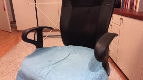 Snapshot of maxx_martin chatting on 01-29-25, 05:51 Max online show from 01-29-25, 05:51