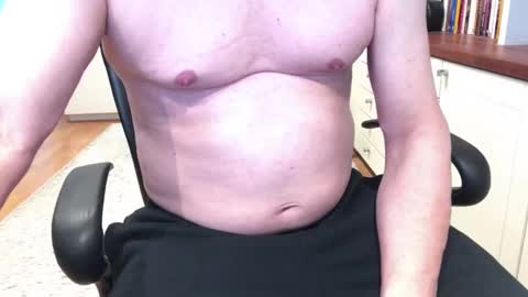 Snapshot of maxx_martin chatting on 02-27-25, 07:34 Max online show from 02-27-25, 07:34