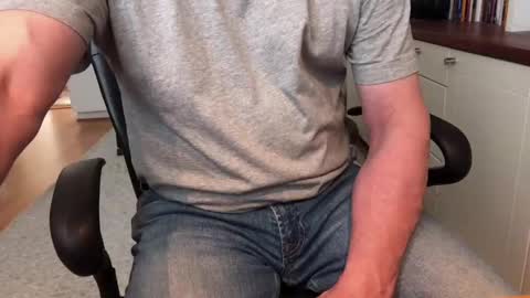 Snapshot of maxx_martin chatting on 03-10-25, 11:53 Max online show from 03-10-25, 11:53