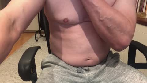 Snapshot of maxx_martin chatting on 10-06-25, 03:26 Max online show from 10-06-25, 03:26