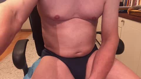 Snapshot of maxx_martin chatting on 10-09-25, 05:49 Max online show from 10-09-25, 05:49