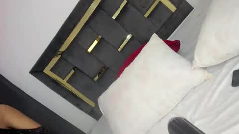 Valentina online show from 11-01-25, 04:03