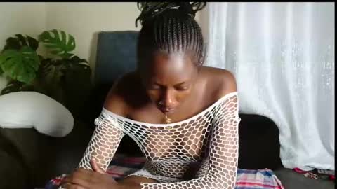 maxxinepetite online show from 02-08-26, 11:13