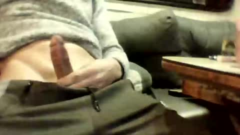 Snapshot of maxxoufr chatting on 02-23-25, 07:17 maxxoufr online show from 02-23-25, 07:17