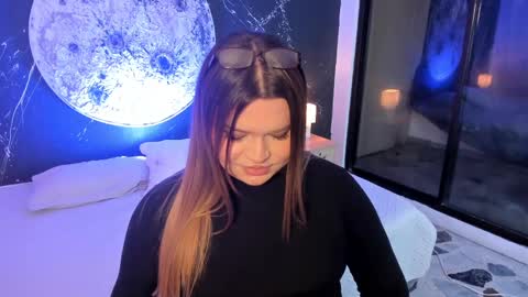 Maxine Minx online show from 10-09-25, 04:54