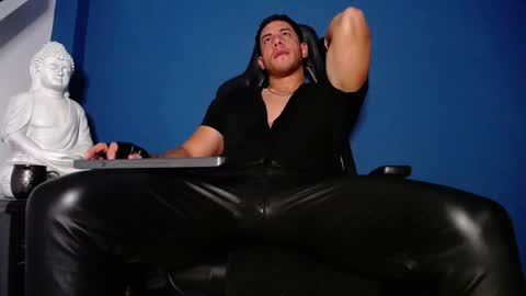 maxxxpowerful online show from 11-26-25, 04:13