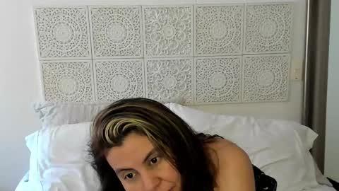 Victoria online show from 12-29-24, 02:21