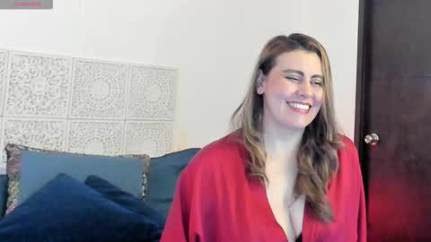 Snapshot of maxzy_star chatting on 01-09-26, 07:37 Victoria online show from 01-09-26, 07:37