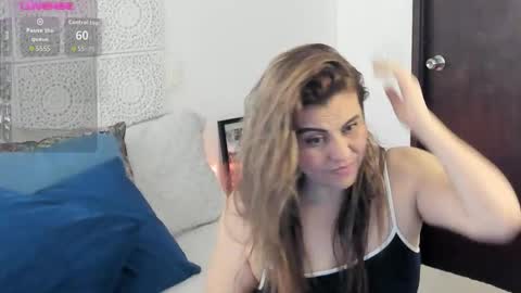 Snapshot of maxzy_star chatting on 02-28-26, 05:36 Victoria online show from 02-28-26, 05:36