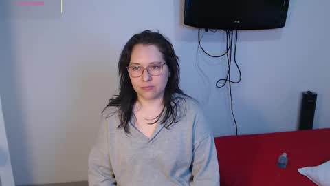 Snapshot of may_bloom chatting on 03-01-26, 03:08 May online show from 03-01-26, 03:08