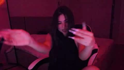 Mia online show from 01-10-26, 03:30