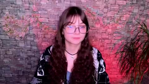 Snapshot of may_rollins chatting on 05-25-26, 12:44 may online show from 05-25-26, 12:44