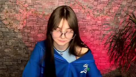 Snapshot of may_rollins chatting on 05-27-26, 05:54 may online show from 05-27-26, 05:54