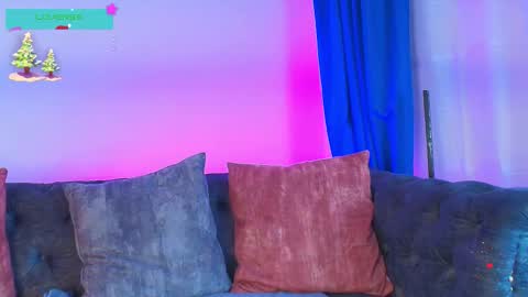 Snapshot of may_wood chatting on 12-04-25, 12:03 may_wood online show from 12-04-25, 12:03